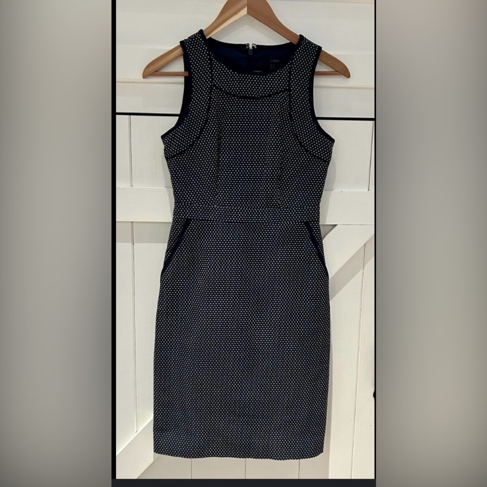 Jcrew sheath style dress. Business size 4. With pockets